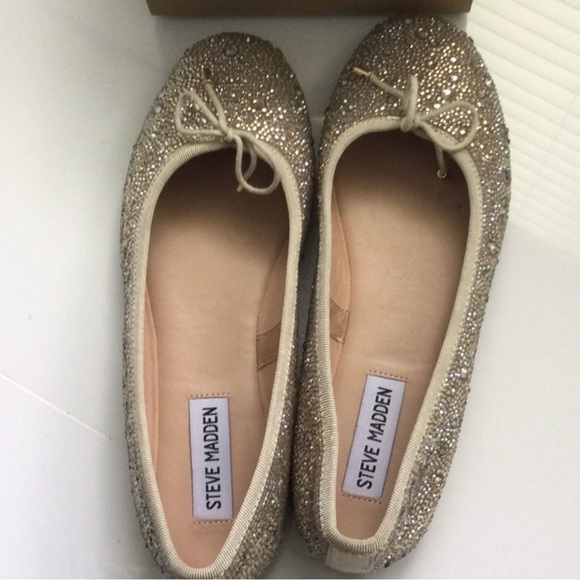 Steve Madden Blossoms-R Champagne Sz 7 Ballet flat  Decorative rhinestone NWOT - Picture 6 of 7